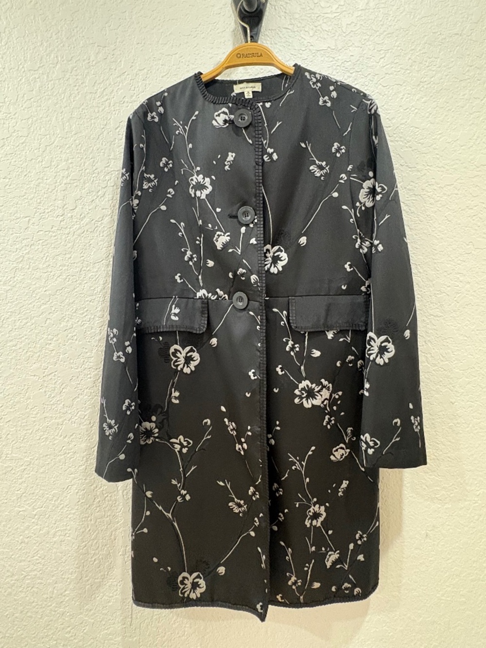 Max Studio Floral Coat/Jacket • Black & Light Gray • Lightweight • Elegant Layer